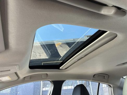 New 2026 Nissan Sentra SR image 11