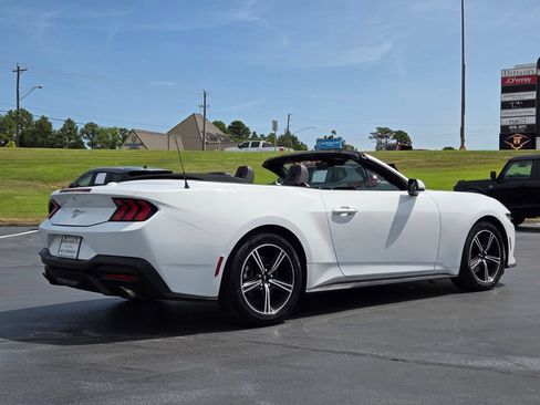 Used 2024 Ford Mustang Convertible RWD image 5