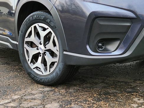Used 2019 Subaru Forester Premium AWD/4WD image 13