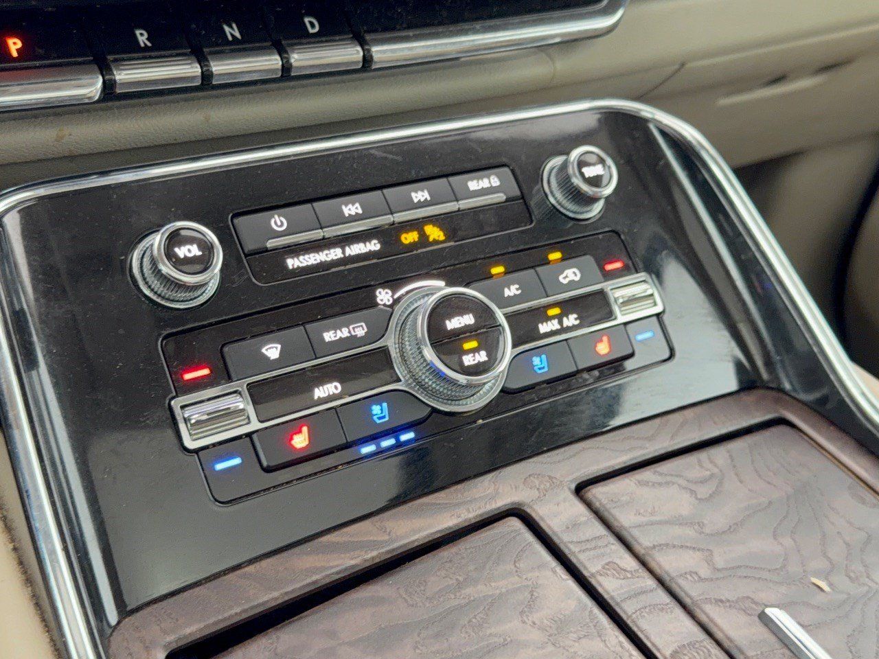 Used 2020 Lincoln Navigator Reserve w/ Equipment Group 208A Reserve AWD/4WD image 22
