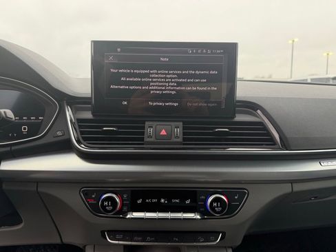 Used 2024 Audi Q5 2.0T Premium w/ Summer of Audi Package image 23