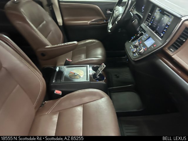 Used 2019 Toyota Sienna Limited Premium w/ Carpet Mat Package AWD/4WD image 12