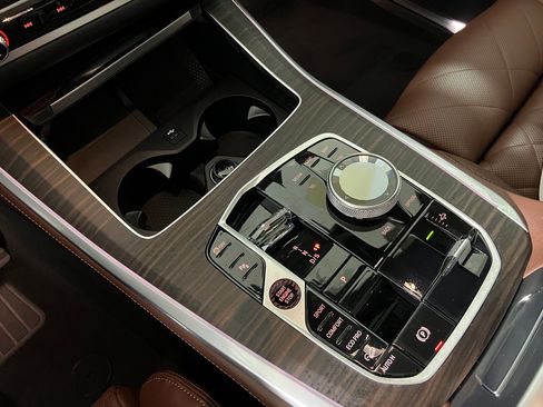 New 2026 BMW X5 xDrive40i w/ Executive Package image 18