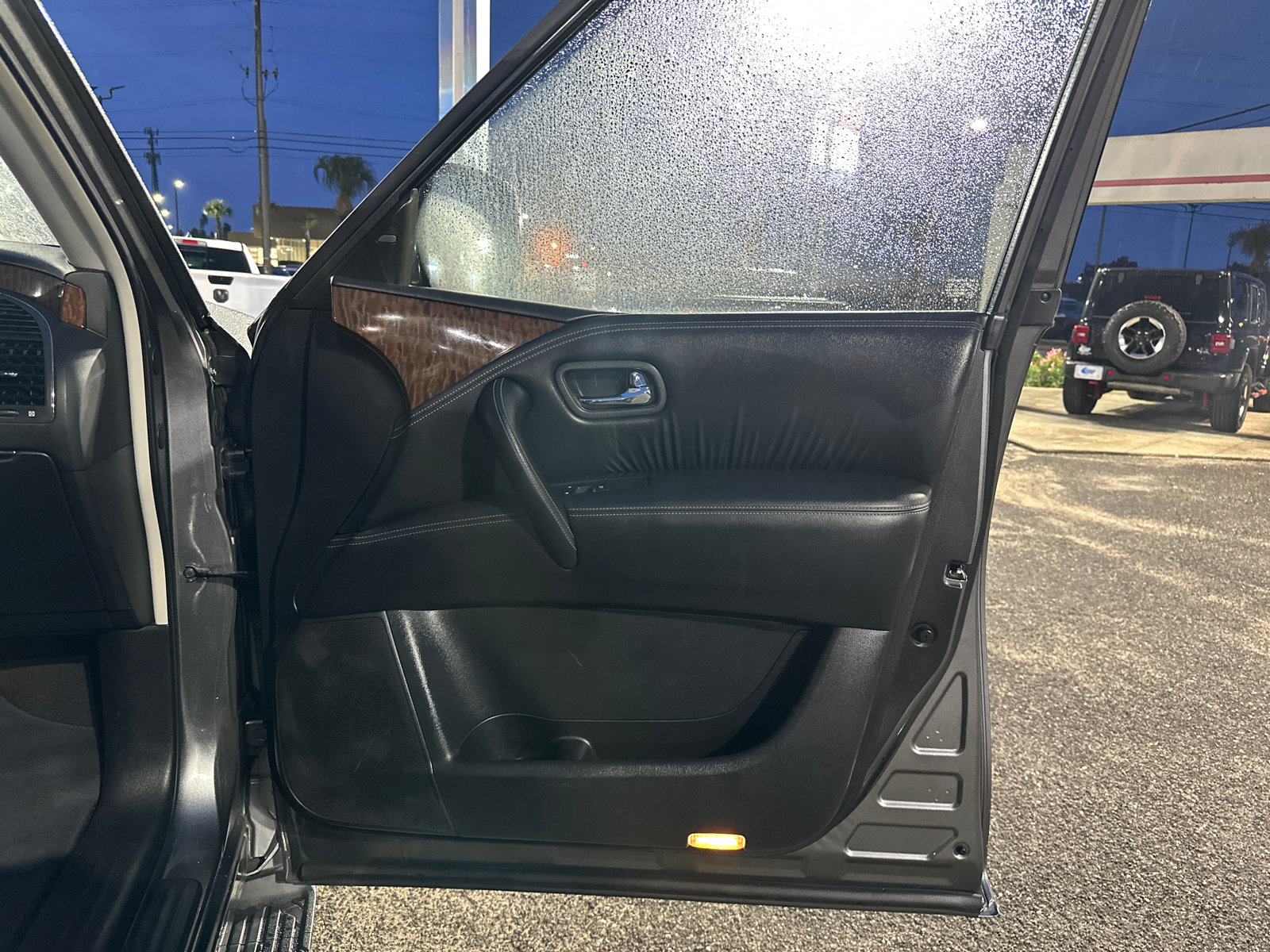 Used 2019 Nissan Armada SL w/ Premium Package RWD image 19
