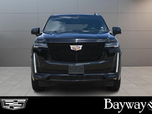 Used 2024 Cadillac Escalade Sport RWD image 2