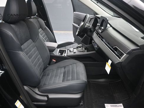 New 2026 Nissan Rogue SL AWD/4WD image 24