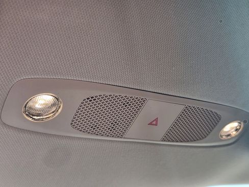 Used 2025 Tesla Model Y Long Range image 27