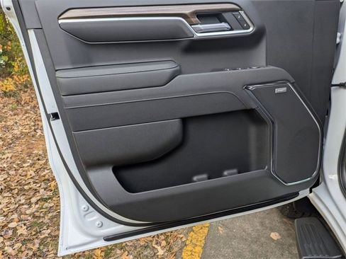 New 2026 Chevrolet Silverado 1500 LT Trail Boss w/ Convenience Package II image 8