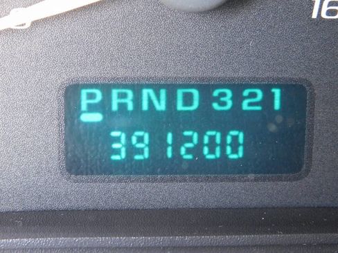 Used 2003 GMC Savana 1500 w/ Chrome Appearance Package image 10