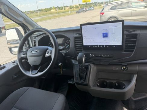 Used 2024 Ford Transit 250 148 High Roof AWD image 8