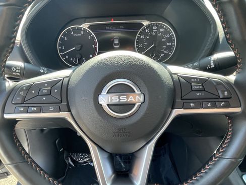 Used 2025 Nissan Sentra SR FWD image 20