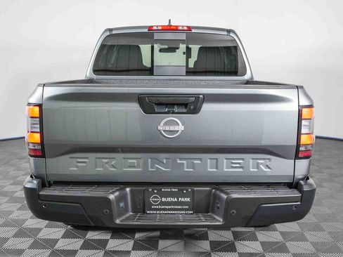 Certified 2025 Nissan Frontier S image 7