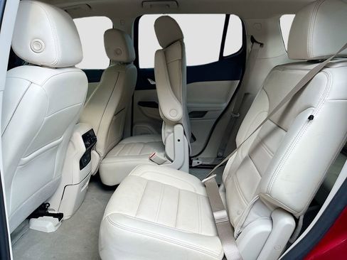 Used 2022 GMC Acadia Denali w/ Denali Ultimate Package FWD image 26