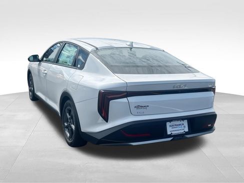 Certified 2026 Kia K4 FWD image 6