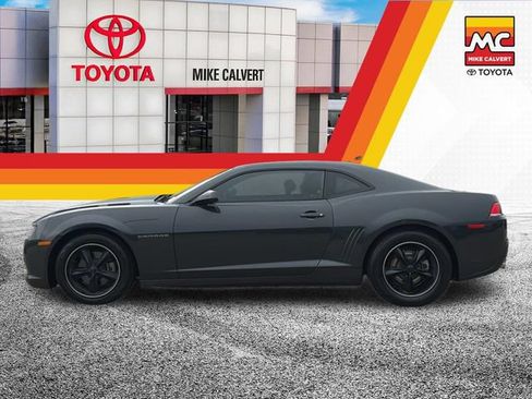 Used 2015 Chevrolet Camaro LS RWD image 2