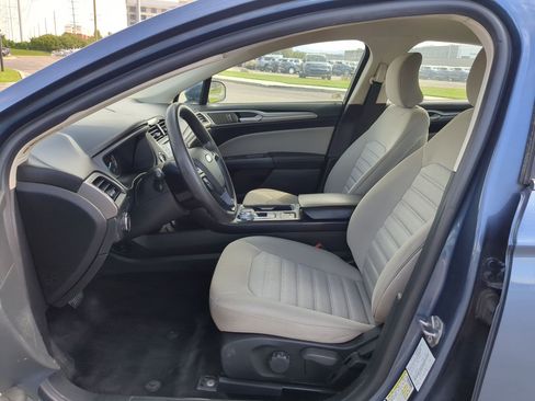 Used 2019 Ford Fusion S FWD image 23