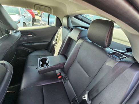 Certified 2026 Toyota Prius XLE FWD image 17