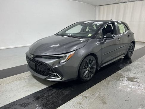 Used 2024 Toyota Corolla XSE FWD image 5