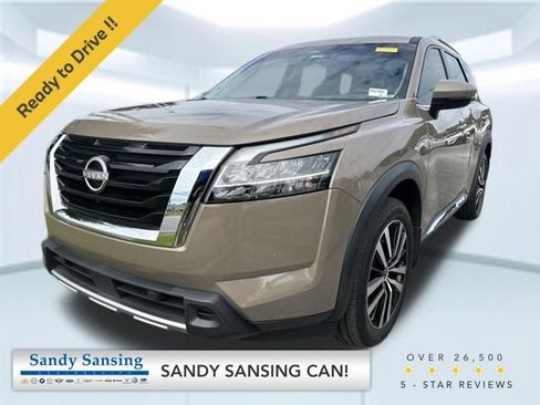 Used 2023 Nissan Pathfinder Platinum w/ Cargo Package AWD/4WD image 1