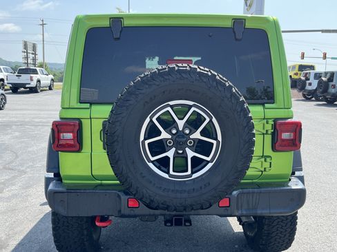 Used 2025 Jeep Wrangler Unlimited Rubicon w/ Safety Group AWD/4WD image 8