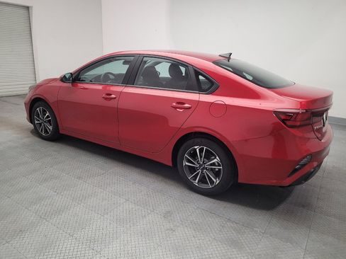 Used 2023 Kia Forte LXS FWD image 3
