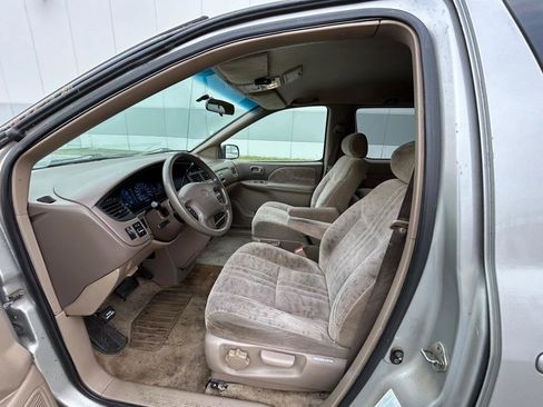 Used 2002 Toyota Sienna LE image 31