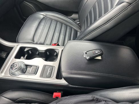 Used 2024 Ford Edge SEL image 24