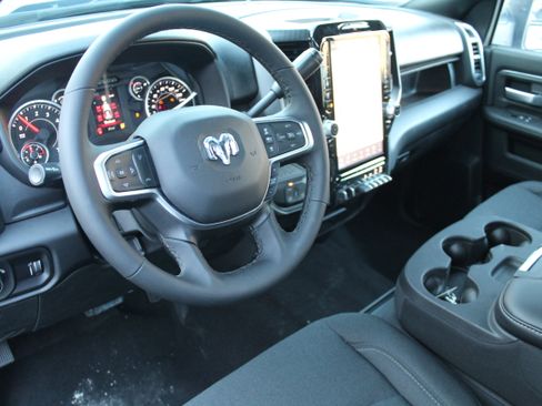 Used 2025 RAM 2500 Big Horn image 9