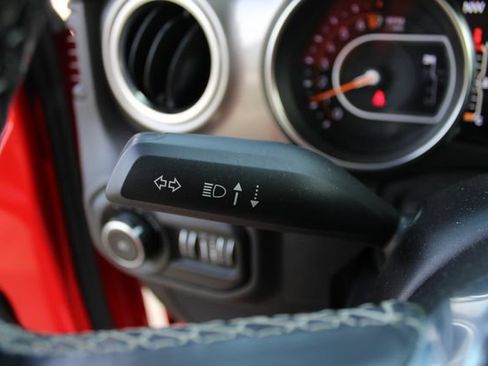 Used 2020 Jeep Wrangler Unlimited Sahara AWD/4WD image 6