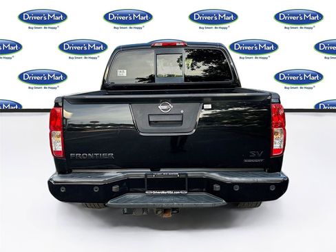 Used 2018 Nissan Frontier SV w/ Value Truck Package RWD image 6