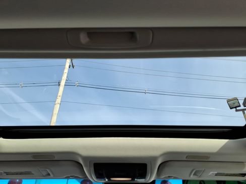 Used 2020 Lexus ES 350 w/ Premium Package image 12