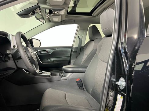 Used 2024 Toyota RAV4 XLE image 22
