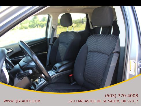 Used 2016 Dodge Journey SE w/ Flexible Seating Group FWD image 11