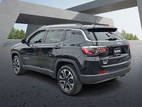 Used 2022 Jeep Compass Limited w/ Sun and Sound Group image 6