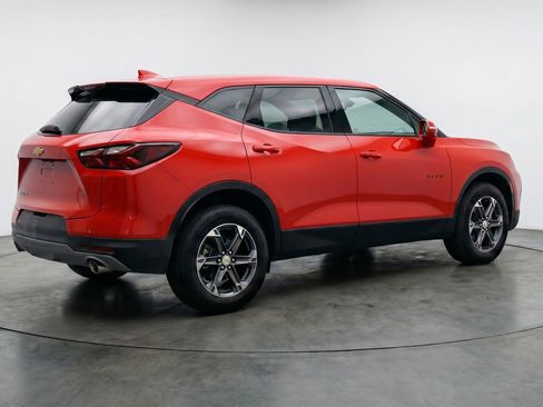 Used 2025 Chevrolet Blazer LT FWD image 9
