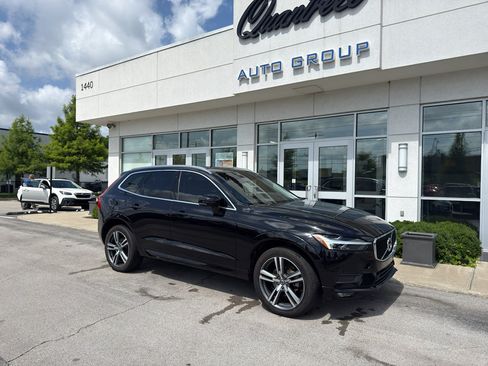 Used 2021 Volvo XC60 T5 Momentum w/ Premium Package AWD/4WD image 1