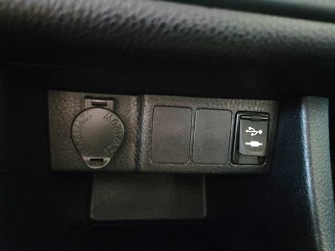 Used 2019 Toyota Corolla LE FWD image 26