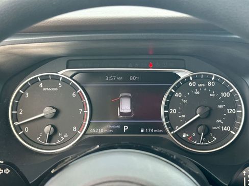 Used 2023 Nissan Rogue SV image 29