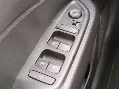 Certified 2023 Hyundai Venue Limited image 29