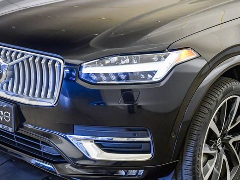 Certified 2024 Volvo XC90 B6 Plus image 9