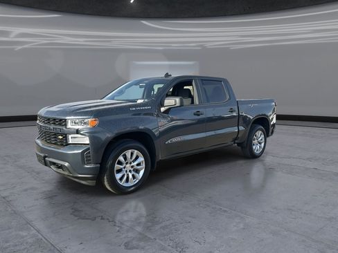 Used 2021 Chevrolet Silverado 1500 Custom RWD image 3