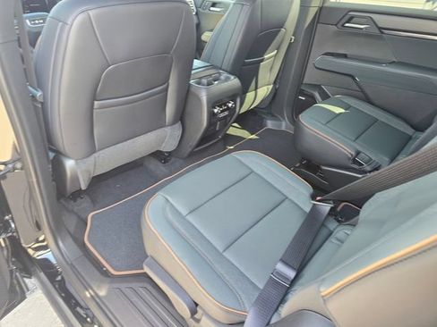 New 2026 GMC Acadia AT4 AWD/4WD image 11
