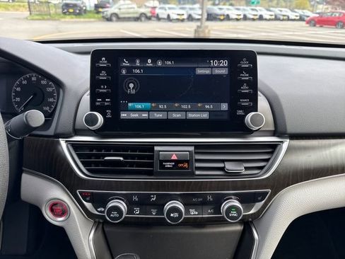 Used 2020 Honda Accord EX image 52