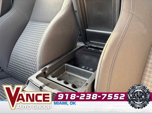 Used 2023 Dodge Charger R/T w/ Blacktop Package RWD image 36