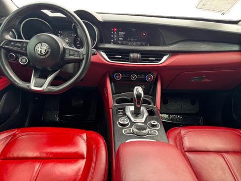 Used 2021 Alfa Romeo Stelvio Sprint w/ Nero Edizione image 12