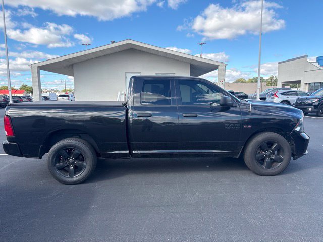 Used 2018 RAM 1500 Express w/ Black Ram 1500 Express Group AWD/4WD image 12