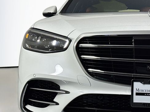 New 2026 Mercedes-Benz S 580 4MATIC Sedan image 13