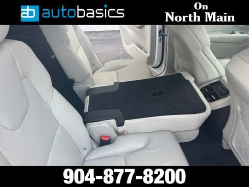 Used 2019 Volvo XC90 T5 Momentum w/ Protection Package Premier FWD image 23