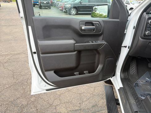 Used 2023 GMC Sierra 1500 Pro w/ Pro Value Package AWD/4WD image 11