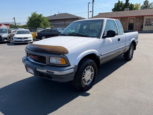 Used 1995 GMC Sonoma SLS AWD/4WD image 2